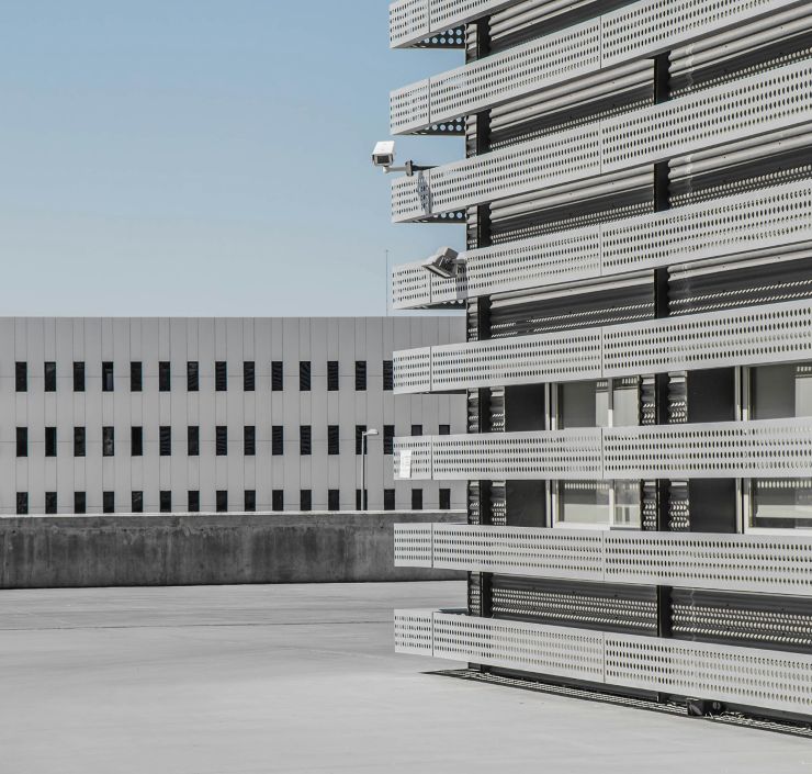 Access control and gate automation for commercial complexes Access control and gate automation for commercial complexes